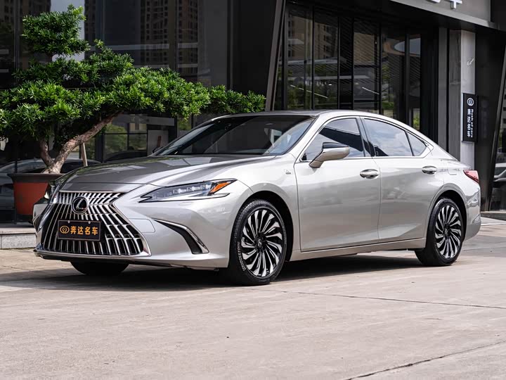2024 Lexus ES 2024 200 Special Limited Edition
