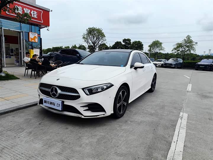 2023 Mercedes-Benz A-Class 2022 Facelift Three A 200 L Sports Sedan Fashionable