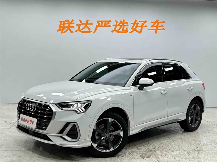2022 Audi Q3 2022 35 TFSI Fashionable and Dynamic