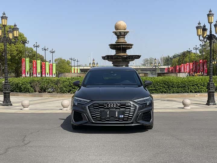 2023 Audi A3 2023 facelift Sportback 35 TFSI stylish and sporty