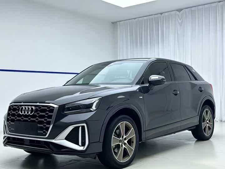 2022 Audi Q2L 2022 35 TFSI fashionable and dynamic