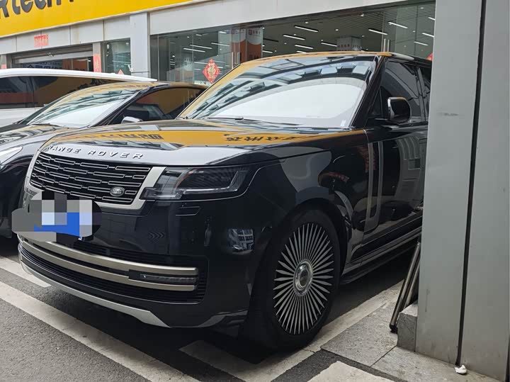 2023 Range Rover 2023 Model Year Facelift 3.0 L6 400PS HSE Long Wheelbase