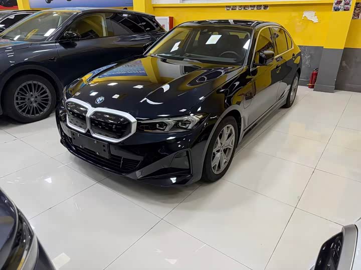 2022 BMW i3 2022 eDrive 35 L