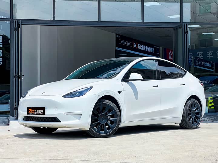 Model Y 2024 rear-wheel drive version