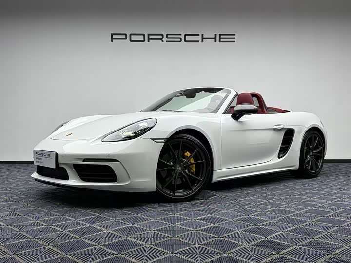 2022 Porsche 718 2022 Boxster T 2.0T