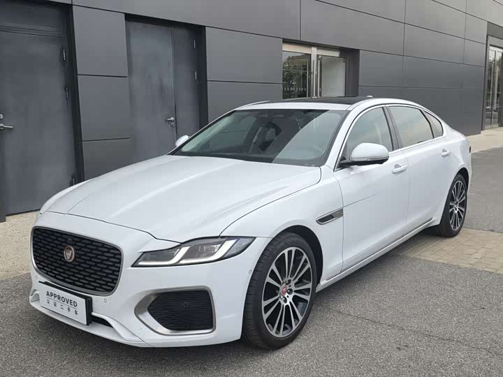 Jaguar XFL 2024 2.0T P250 two-wheel drive exclusive luxury version