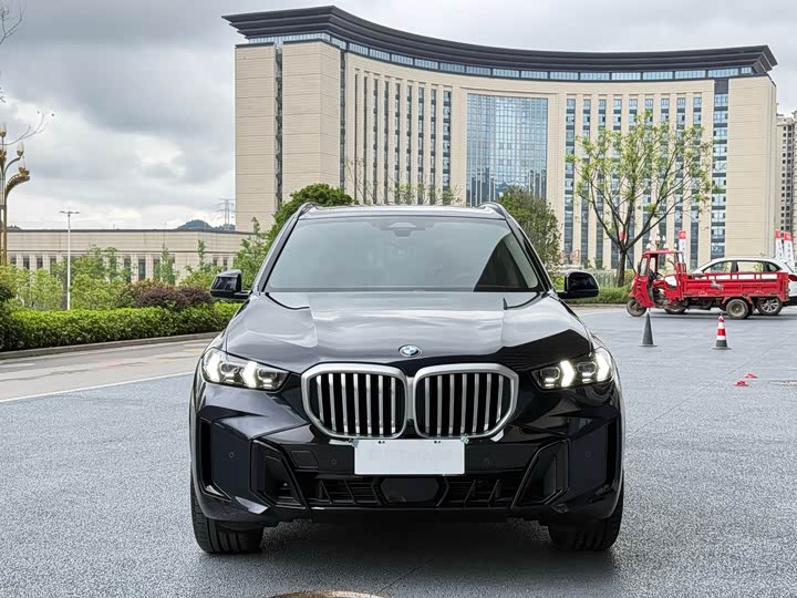 2025 BMW X5 2025 xDrive 30Li Exclusive M Sports Night Package