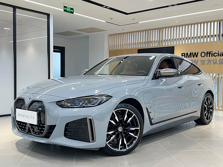 2023 BMW i4 2022 M50