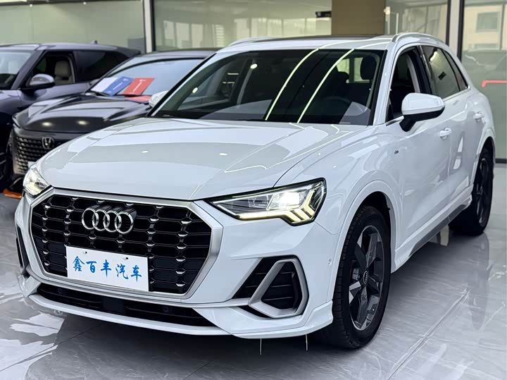 2021 Audi Q3 2022 35 TFSI Fashionable and Dynamic
