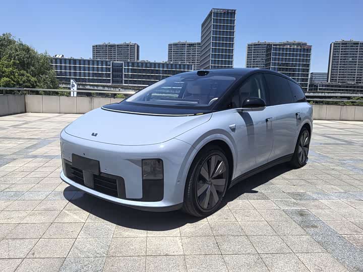 Ideal i8 2025 Standard Edition