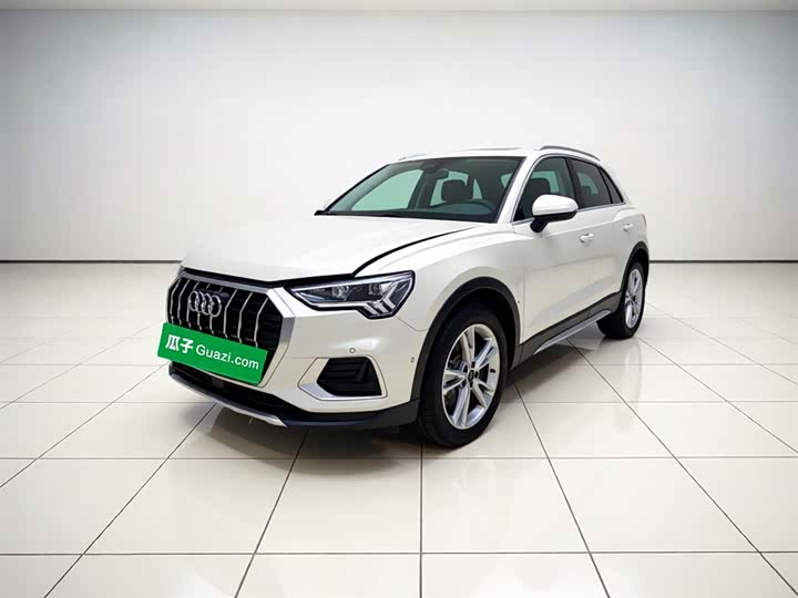 2021 Audi Q3 2021 35 TFSI Fashionable and Elegant