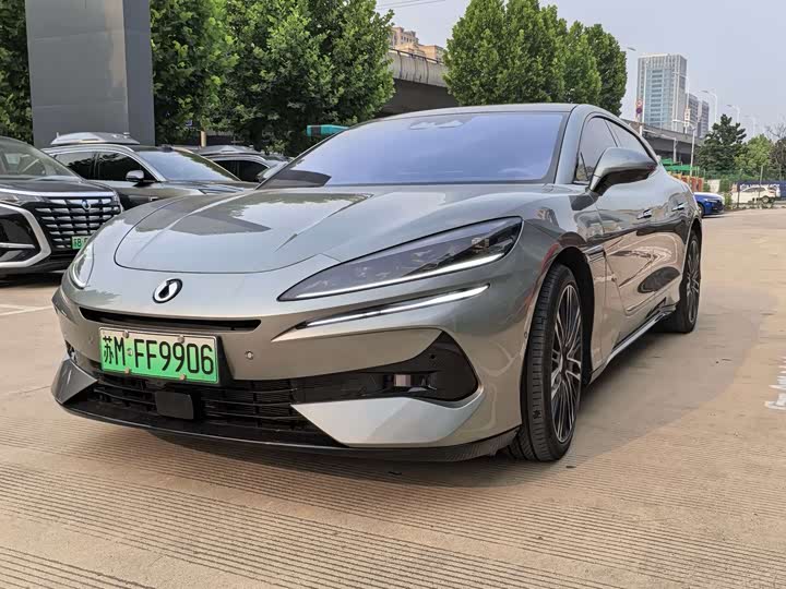 Denza Z9GT 2024 1100 four-wheel drive Ultra version