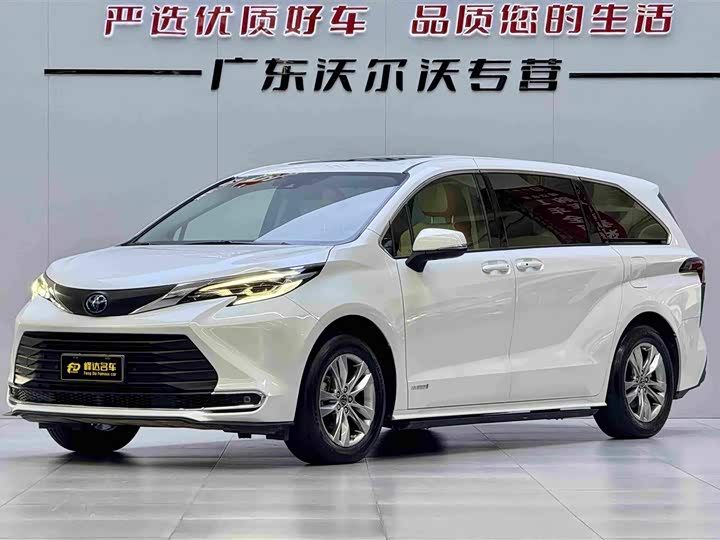 SIENNA 2023 2.5L Hybrid Comfort Edition