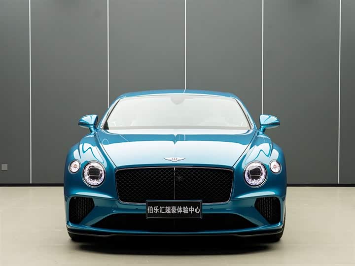 Continental 2024 4.0T GT V8