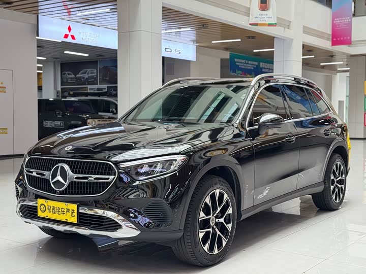 Mercedes-Benz GLC 2023 GLC 260 L 4MATIC Dynamic 5-seater