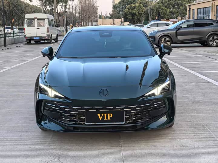 MG7 2025 2.0T Trophy Intelligent Driving Edition