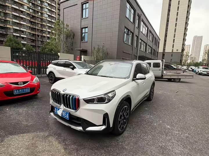 BMW X1 2023 sDrive25Li X design package
