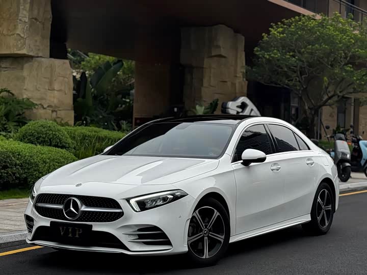 Mercedes-Benz A-Class 2022 Facelift A 200 L Sports Sedan Fashionable