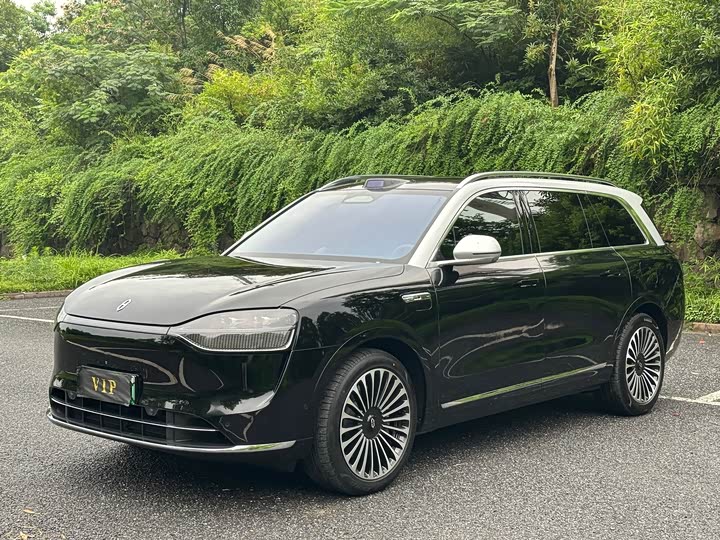 Wenjie M9 2024 extended range Ultra version 52kWh 6-seater version