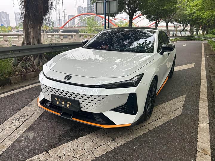 Changan UNI-V 2024 1.5T noble sports model