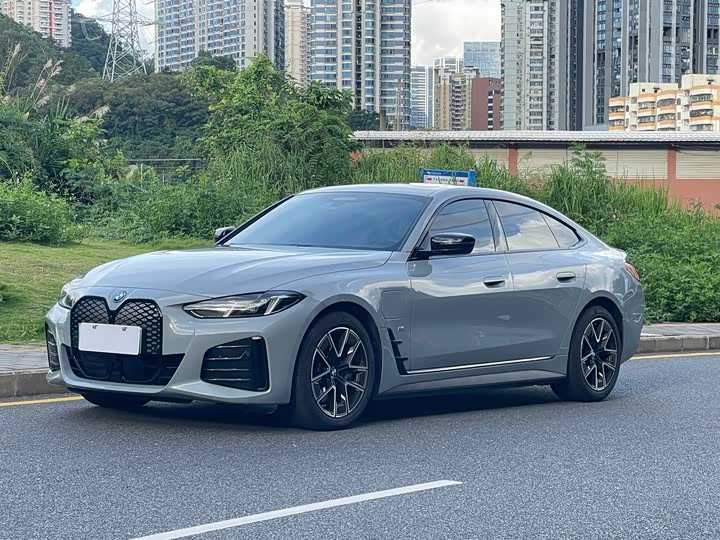 BMW i4 2025 eDrive40