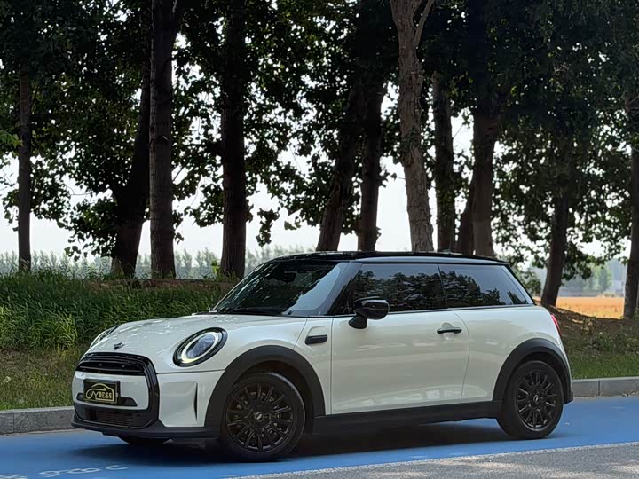 MINI 2022 1.5T ONE