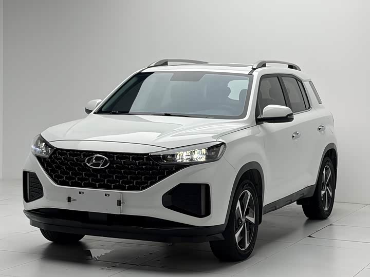 Beijing Hyundai ix35 2021 2.0L automatic two-wheel drive GLS leading version