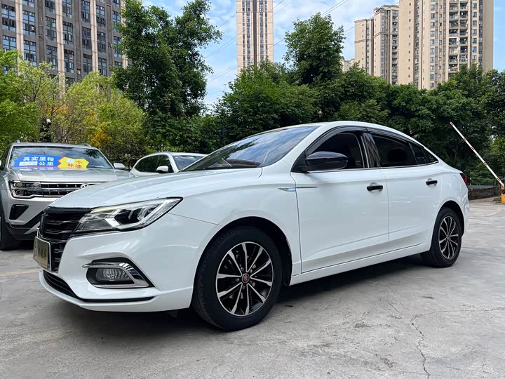 Roewe i5 2020 1.5L Manual 4G Internet Leader Flagship Edition