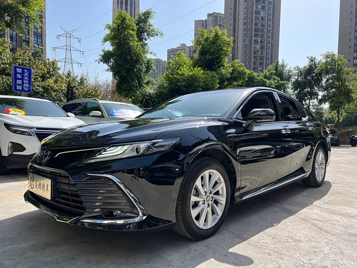 Camry 2023 2.0G Deluxe Edition