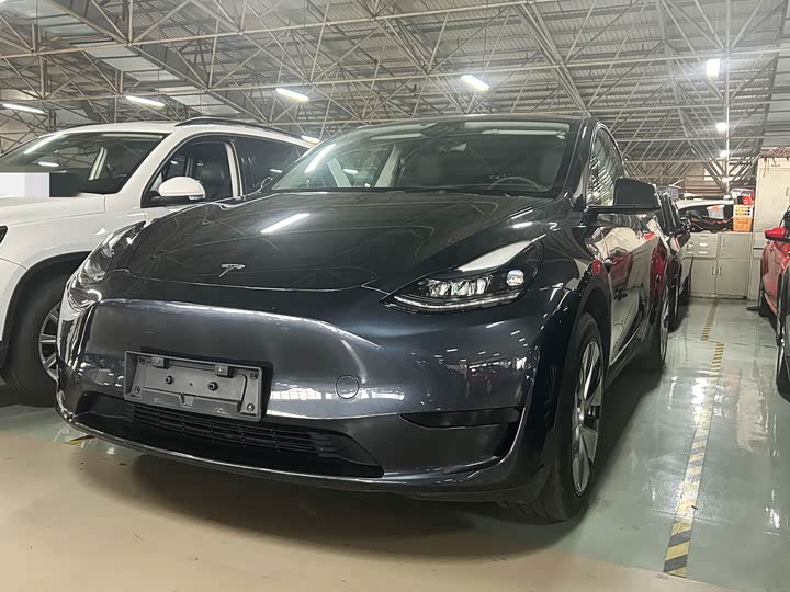 Model Y 2024 rear-wheel drive version