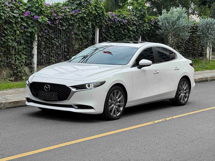 Mazda3 Angkesela 2025 2.0L Automatic Premium Edition