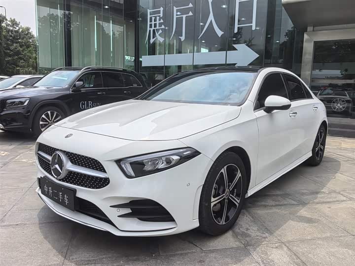 Mercedes-Benz A-Class 2022 Model 2 A 200 L Sports Sedan Fashionable