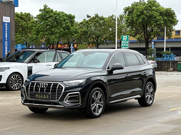 Audi Q5L 2022 45 TFSI Luxury Elegant Edition
