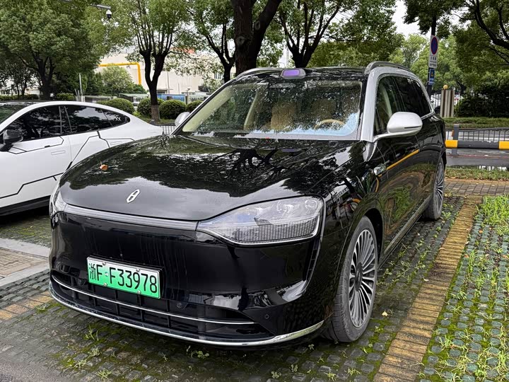 Wenjie M9 2025 extended range Ultra version 52kWh 6-seater version (192-line lidar)