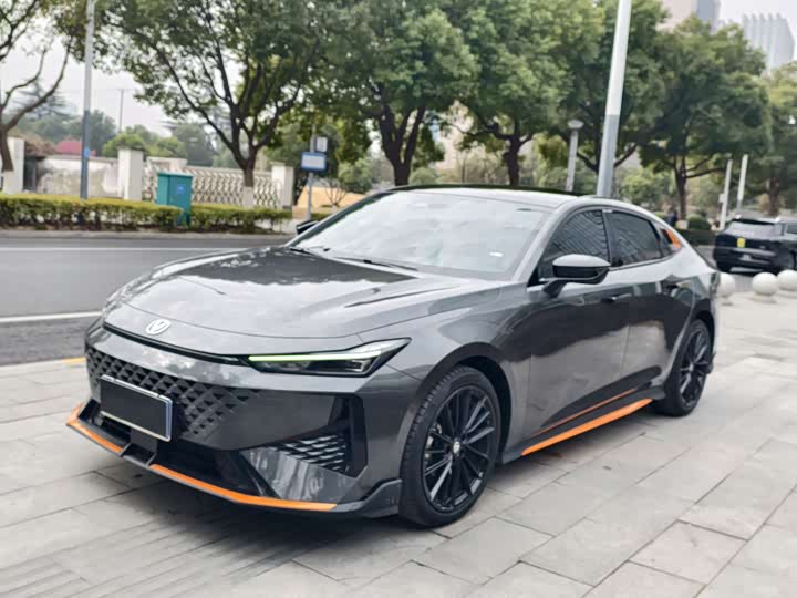 Changan UNI-V 2024 1.5T exclusive model