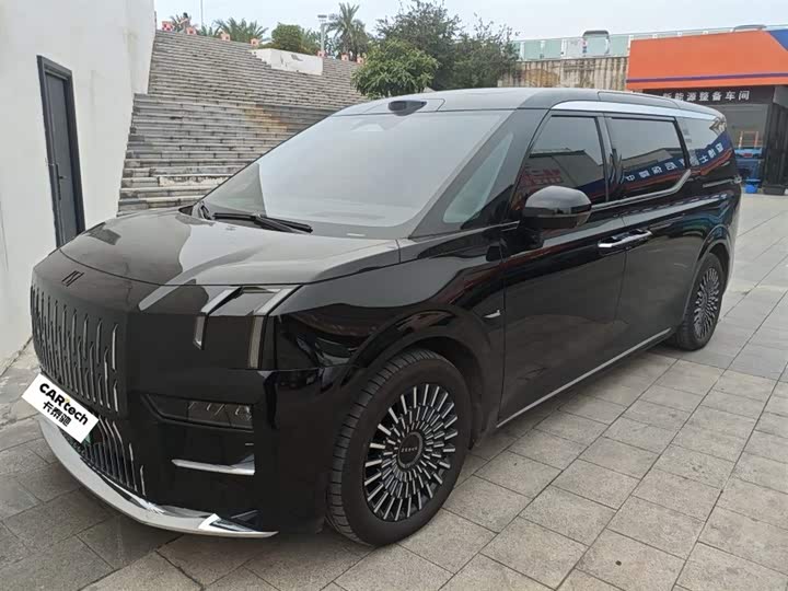 Jikrypton 009 2024 seven-seat aisle version four-wheel drive 108kWh