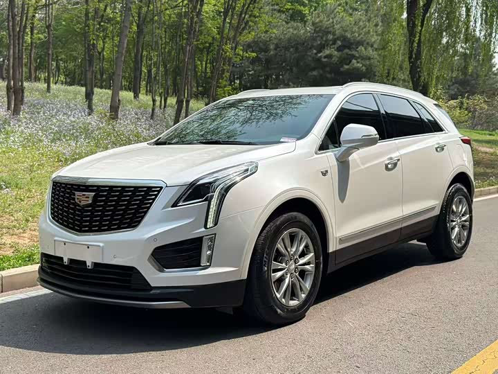 Cadillac XT5 2021 28T luxury model