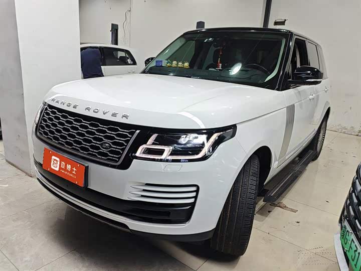 Range Rover 2021 3.0 L6 Vogue