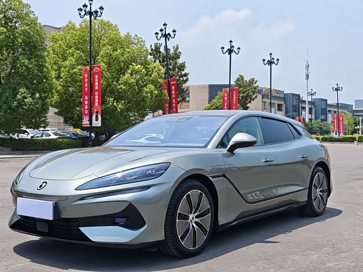 Denza Z9GT 2024 1100 four-wheel drive Max version