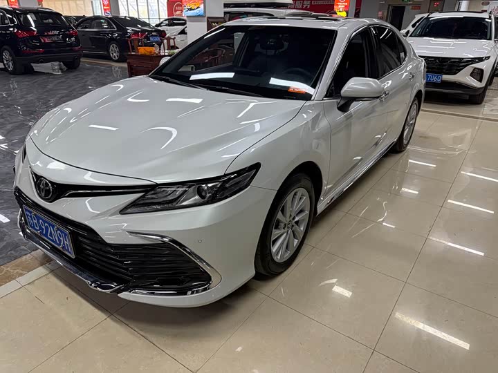 Camry 2023 2.0G Deluxe Edition
