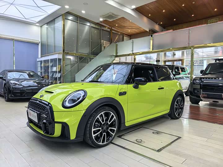 MINI 2023 facelift 2.0T COOPER S racing driver