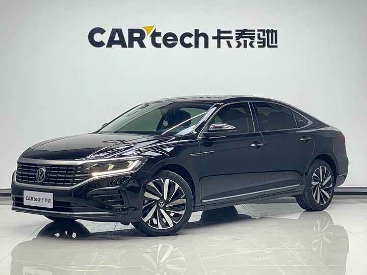 Passat 2022 330TSI Deluxe Edition