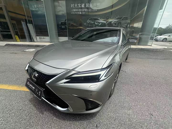 Lexus ES 2025 200 Premium Edition