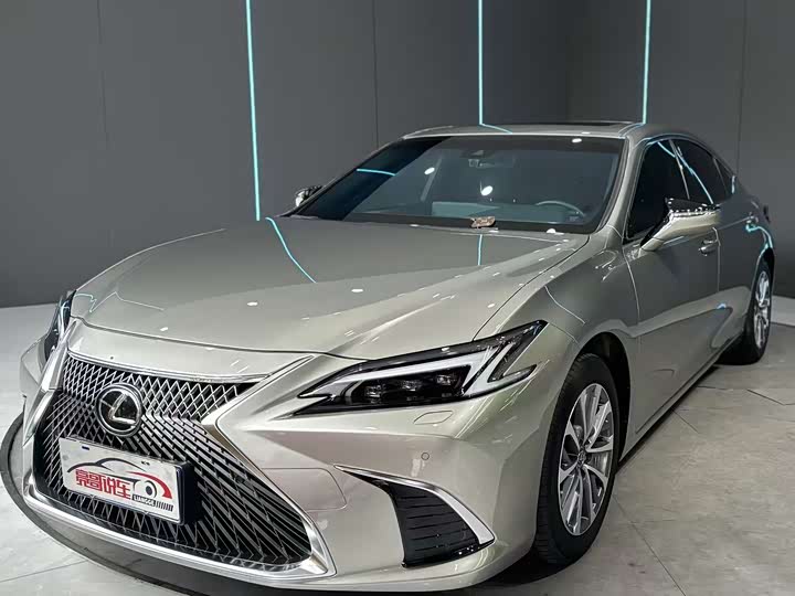 Lexus ES 2025 200 Premium Edition