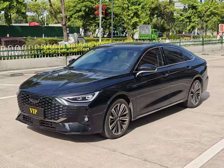 Arrizo 8 PRO 2025 1.6T DCT Luxury