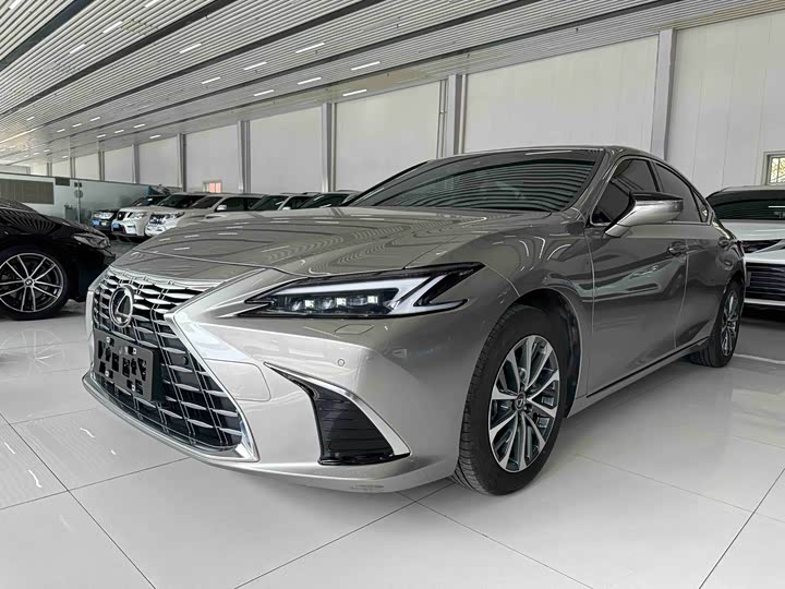 Lexus ES 2025 200 Premium Edition