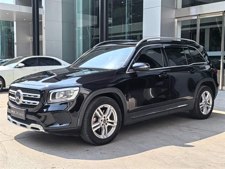 Mercedes-Benz GLB 2020 GLB 180 Fashion Model