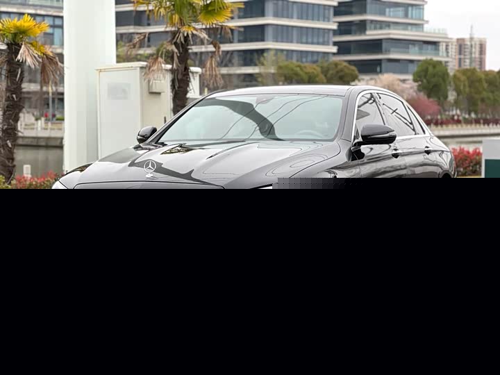 Mercedes-Benz E-Class 2023 E 300 L Fashion