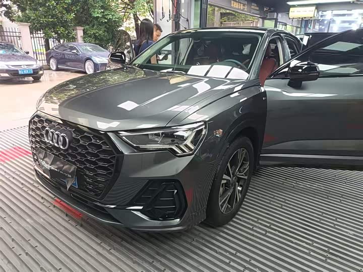 Audi Q3 2022 40 TFSI Fashion Dynamic Edition