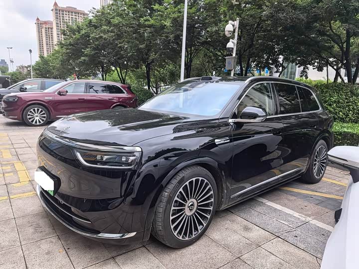 Wenjie M8 2025 extended range Max version 37kWh 6-seater version (192-line lidar)